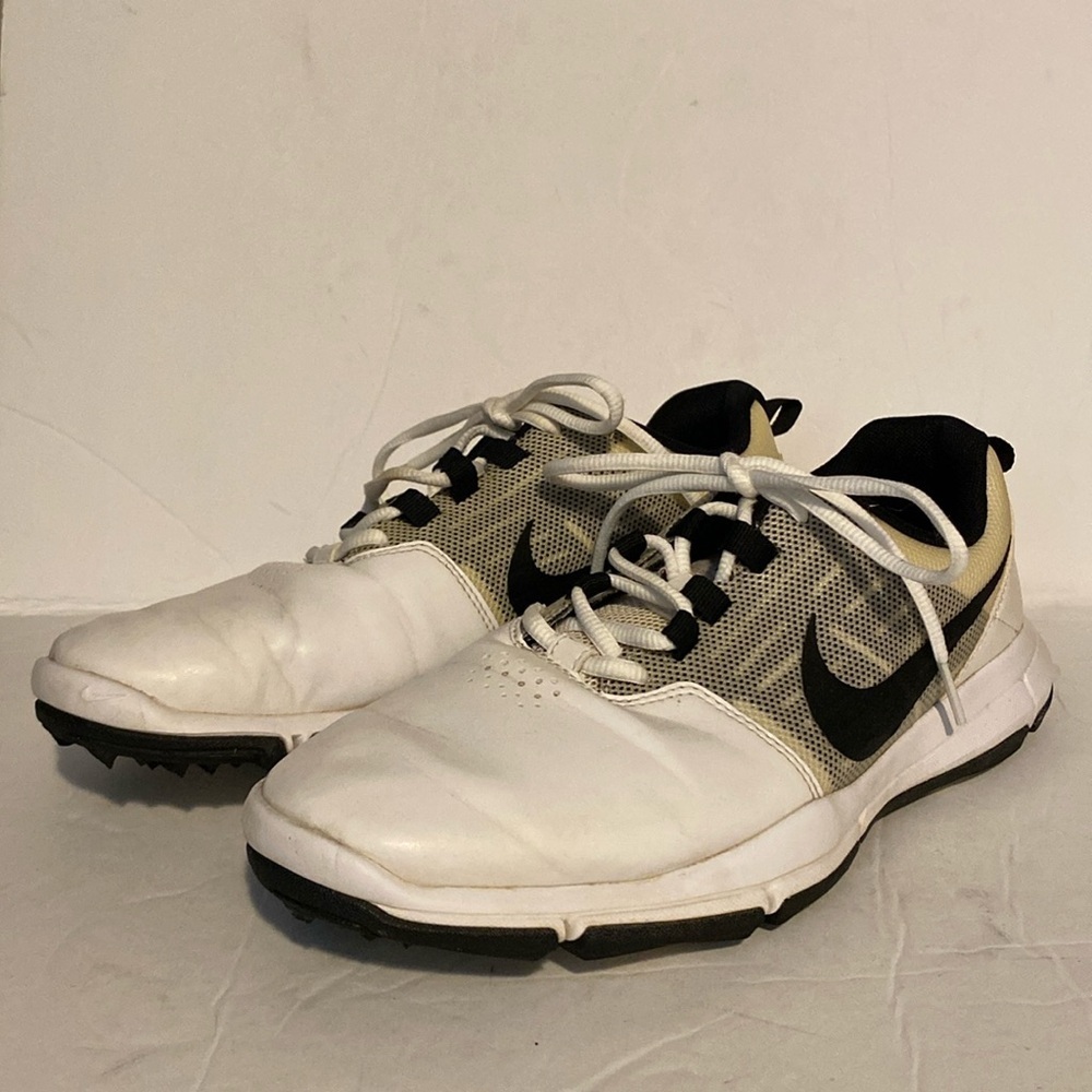 Nike Explorer Control Golf Shoes Black and White
